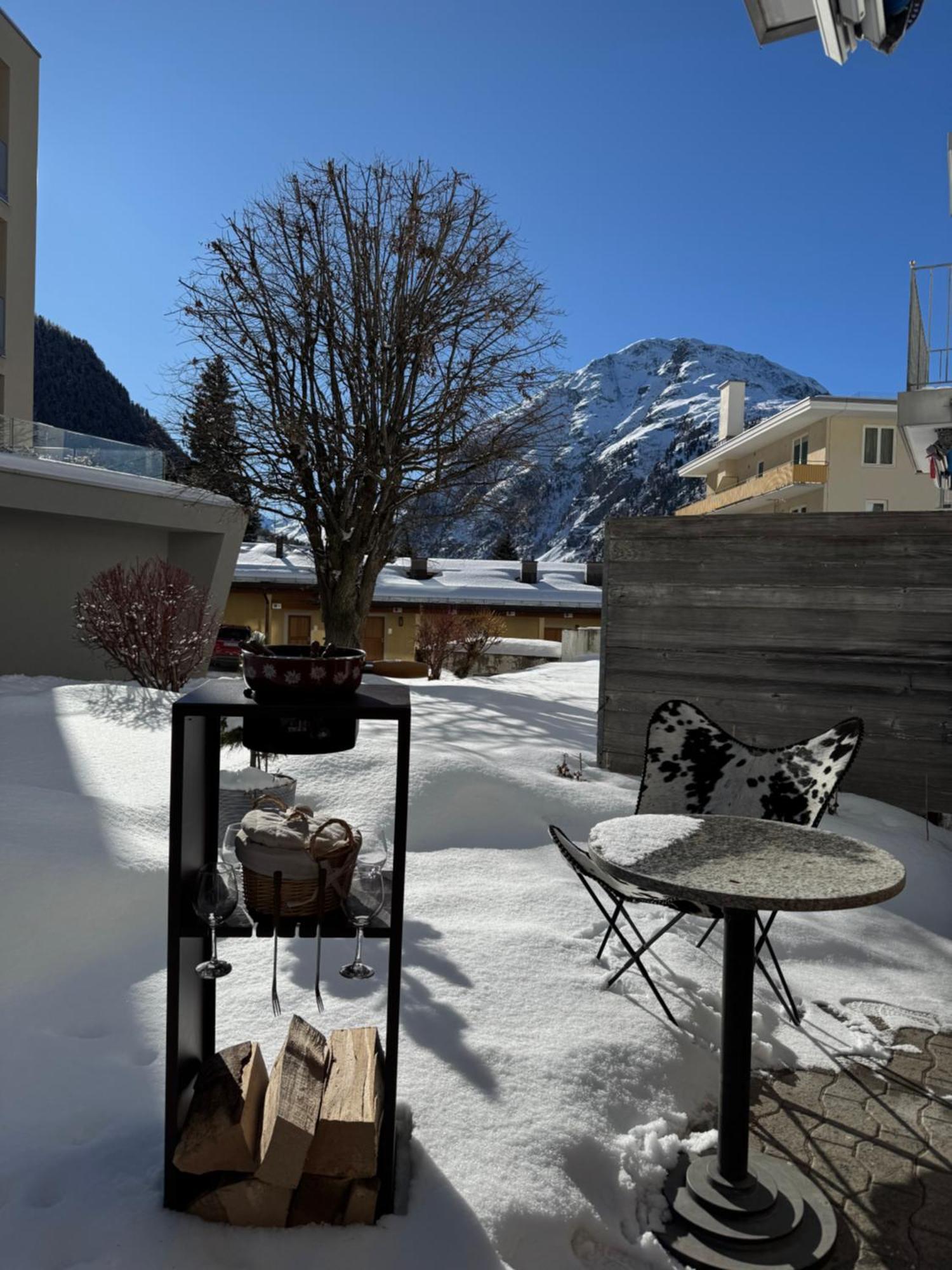 Schickes Apartment Im Herzen Pontresina Exterior foto
